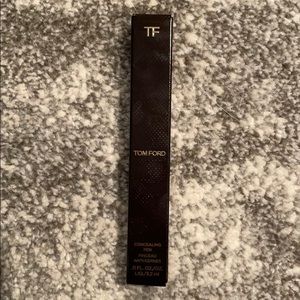 Tom Ford concealing pen